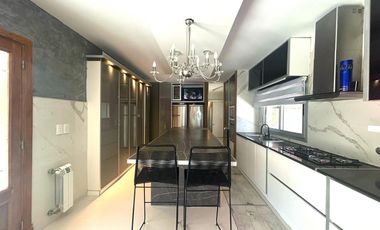 Casa en venta / Alquiler la Laguna muelle playa en Barrio Sa