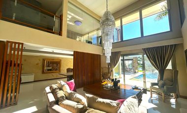 Casa en venta / Alquiler la Laguna muelle playa en Barrio Sa