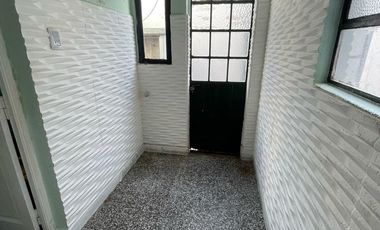 PH en  alquiler de 3 ambientes con patio y terraza - Wilde
