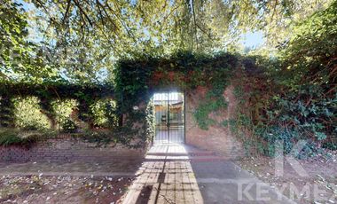 Casa en venta/ Alquiler de 4 dormitorios en Gonnet