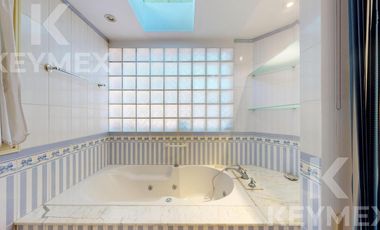 Casa en venta/ Alquiler de 4 dormitorios en Gonnet