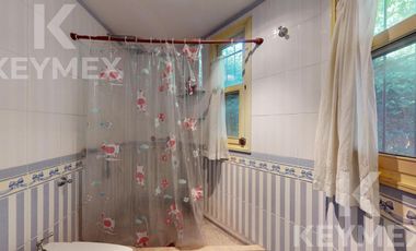 Casa en venta/ Alquiler de 4 dormitorios en Gonnet