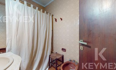 Casa en venta/ Alquiler de 4 dormitorios en Gonnet