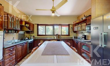 Casa en venta/ Alquiler de 4 dormitorios en Gonnet