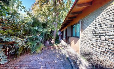Casa en venta/ Alquiler de 4 dormitorios en Gonnet