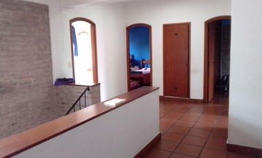 Casa en venta - 3 Dormitorios 2 Baños - Cocheras - 300Mts2 - Villa Lugano