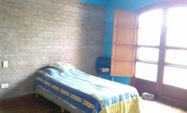 Casa en venta - 3 Dormitorios 2 Baños - Cocheras - 300Mts2 - Villa Lugano