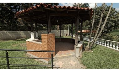 Casa campestre independiente para la venta en Cerritos, Pereira!!!