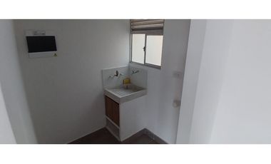 ACSI 1173. Se arrienda apartamento en Madrid. Conjunto Oliva.