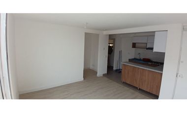 ACSI 1173. Se arrienda apartamento en Madrid. Conjunto Oliva.