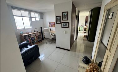 Vendo moderno apartamento en el POBLADO, sector los balsos.