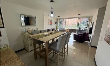 Vendo moderno apartamento en el POBLADO, sector los balsos.
