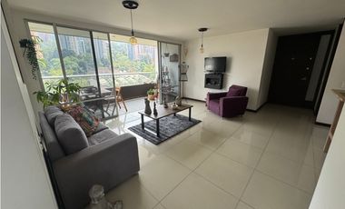 Vendo moderno apartamento en el POBLADO, sector los balsos.
