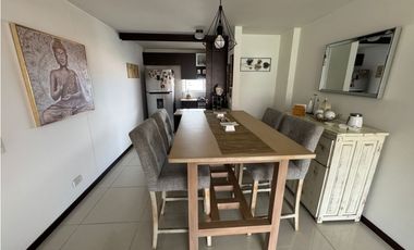 Vendo moderno apartamento en el POBLADO, sector los balsos.
