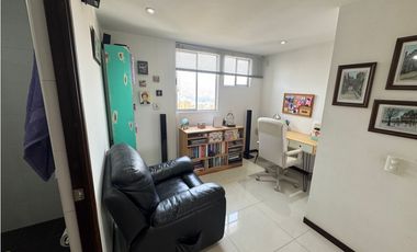 Vendo moderno apartamento en el POBLADO, sector los balsos.