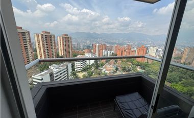 Vendo moderno apartamento en el POBLADO, sector los balsos.