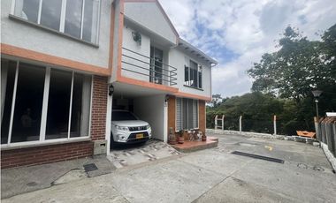 VENTA CASA EN CONJUNTO CERRADO - CIRCASIA QUINDIO