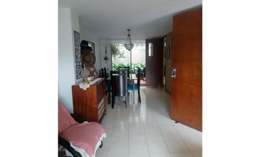 COMPRA ESTA HERMOSA CASA UNIFAMILIAR EN UNIDAD RESIDENCIAL