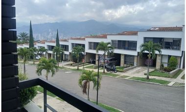 COMPRA ESTA HERMOSA CASA UNIFAMILIAR EN UNIDAD RESIDENCIAL