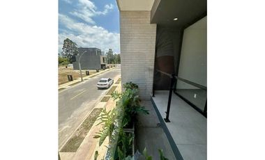 Vendo casa en sector Lotus. Rionegro