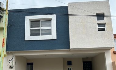 CASA EN RENTA CONTRY LA SILLA