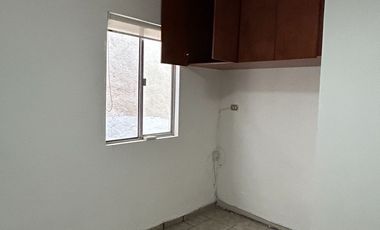 CASA EN RENTA CONTRY LA SILLA