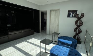 CASA EN VENTA EN CUMBRES DE SANTA FE