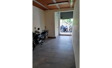 Local en Arriendo, Perpetuo Socorro, Medellín / 16m²