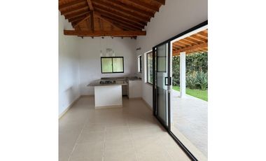 VENTA DE CASA CAMPESTRE EN VEREDA EN EL CARMEN
