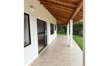 VENTA DE CASA CAMPESTRE EN VEREDA EN EL CARMEN