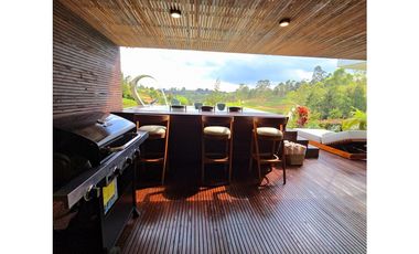 VENTA DE CASA CAMPESTRE CON CASA MAYORDOMO EN UNIDAD EN SAN VICENTE