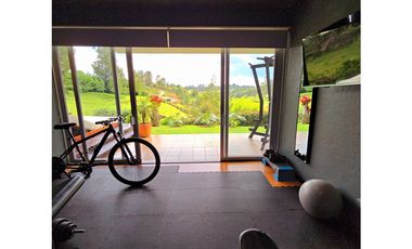 VENTA DE CASA CAMPESTRE CON CASA MAYORDOMO EN UNIDAD EN SAN VICENTE