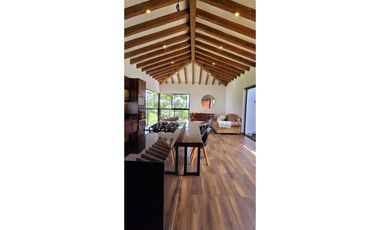 VENTA DE CASA CAMPESTRE CON CASA MAYORDOMO EN UNIDAD EN SAN VICENTE