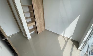 SE ARRIENDA APARTAMENTO EN AVENIDA CENTENARIO NORTE