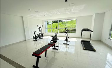 SE ARRIENDA APARTAMENTO EN AVENIDA CENTENARIO NORTE
