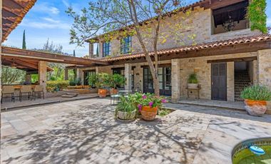 Casa en venta en viñedo exclusivo Santísima Trinidad – Cerca de San Miguel