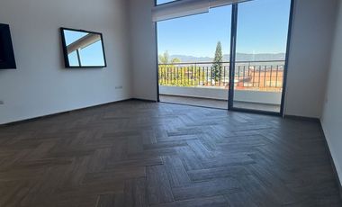 Hermosa Casa en Venta , Avandaro