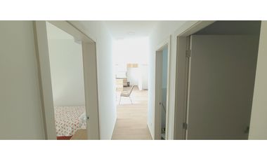 Renta dpto de 2 habitaciones Urb. PortoManta sector sur vía san Mateo.