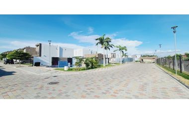 Renta dpto de 2 habitaciones Urb. PortoManta sector sur vía san Mateo.
