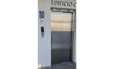 Renta dpto de 2 habitaciones Urb. PortoManta sector sur vía san Mateo.