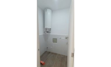 Renta dpto de 2 habitaciones Urb. PortoManta sector sur vía san Mateo.