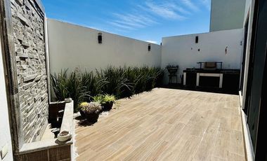 Residencia en Venta Fracc. Rincón de los Encinos Saltillo