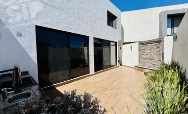 Residencia en Venta Fracc. Rincón de los Encinos Saltillo