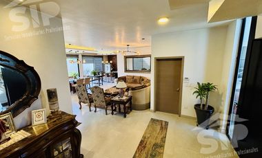 Residencia en Venta Fracc. Rincón de los Encinos Saltillo