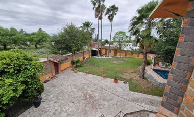 HERMOSA CASA ESTILO HACIENDA, EN PORTAL DEL NORTE
