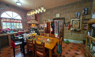 HERMOSA CASA ESTILO HACIENDA, EN PORTAL DEL NORTE