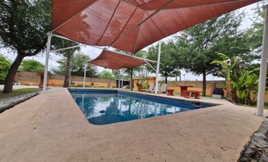 HERMOSA CASA ESTILO HACIENDA, EN PORTAL DEL NORTE