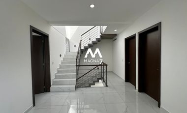 CASA EN RENTA EN PARQUES VALLARTA