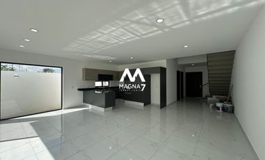 CASA EN RENTA EN PARQUES VALLARTA