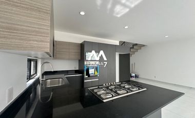 CASA EN RENTA EN PARQUES VALLARTA